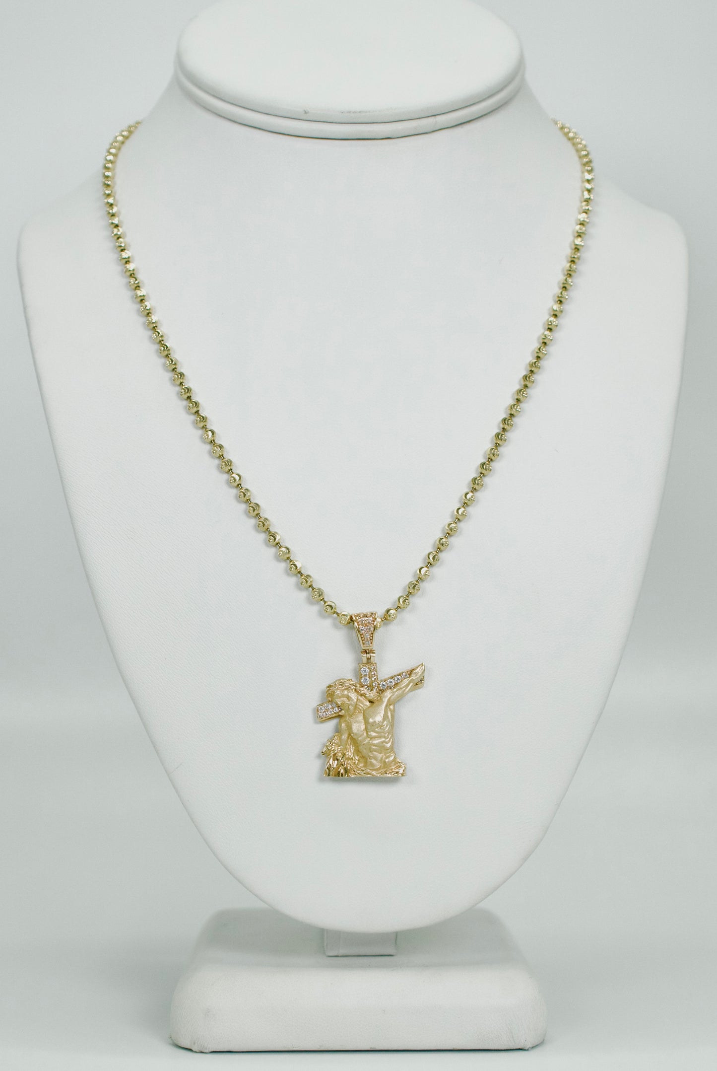 14K Jesus Christ Cz Pendant With Moon Cut Chain Yellow Gold