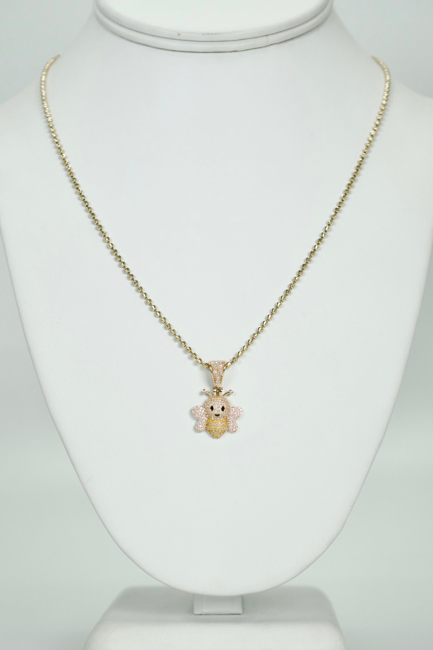 14K BEE Pendant Cz Stones With Moon Cut Chain Yellow Gold