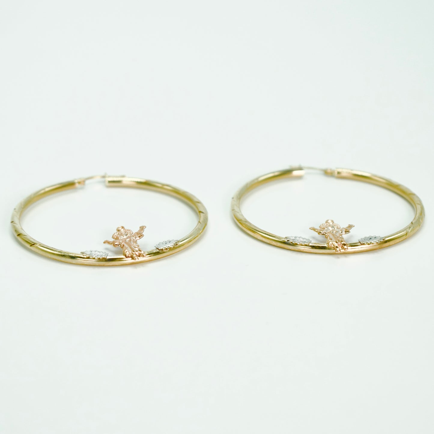 14K Divino Nino Hoops Three Tones