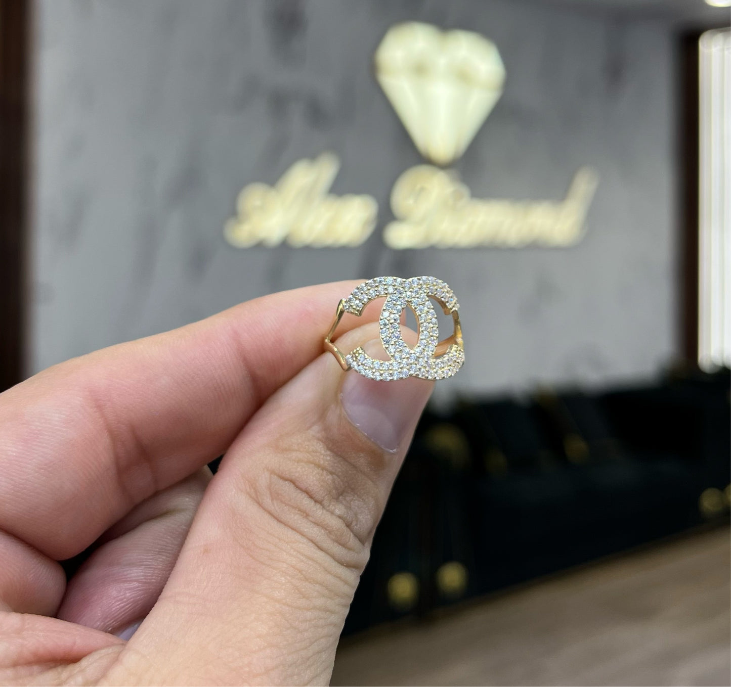 14K Fancy Women's Ring Cz StonesTwo Tones Yellow Gold