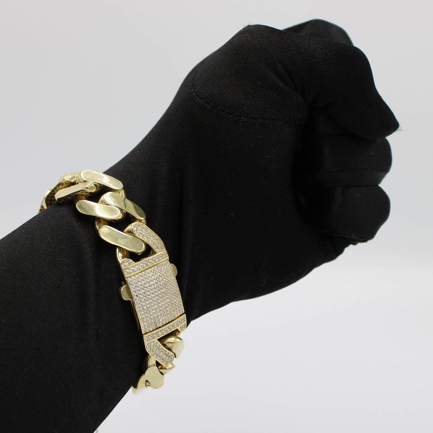 14K Hollow Ittallo Bracelet Cz Lock \\ 18.5 mm \\