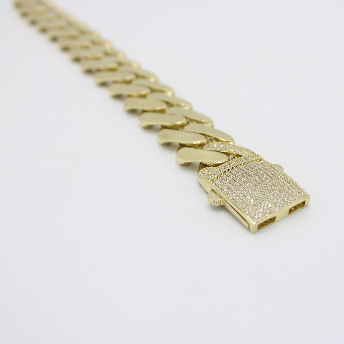 14K Hollow Ittallo Bracelet Cz Lock \\ 19 mm \\