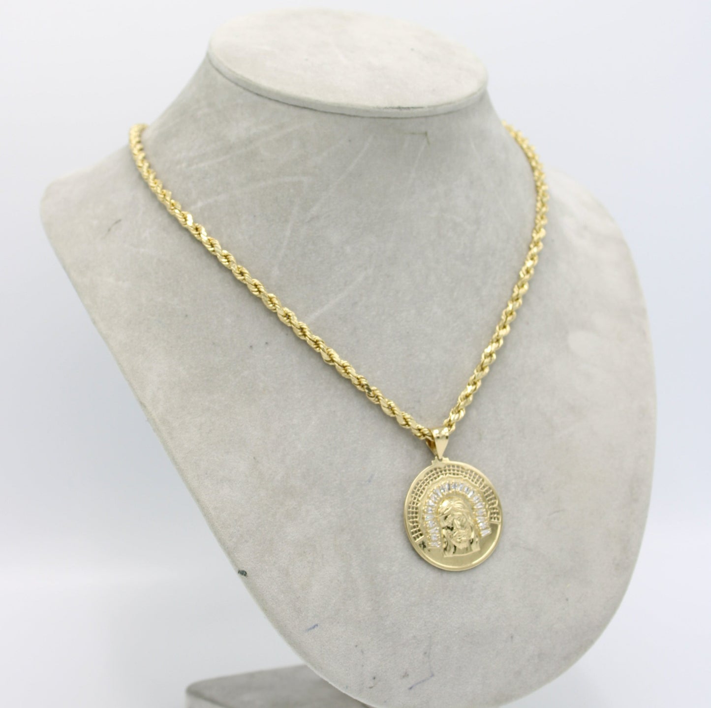 14K Round Jesus Face Pendant Cz Stones with Rope Chain Yellow Gold