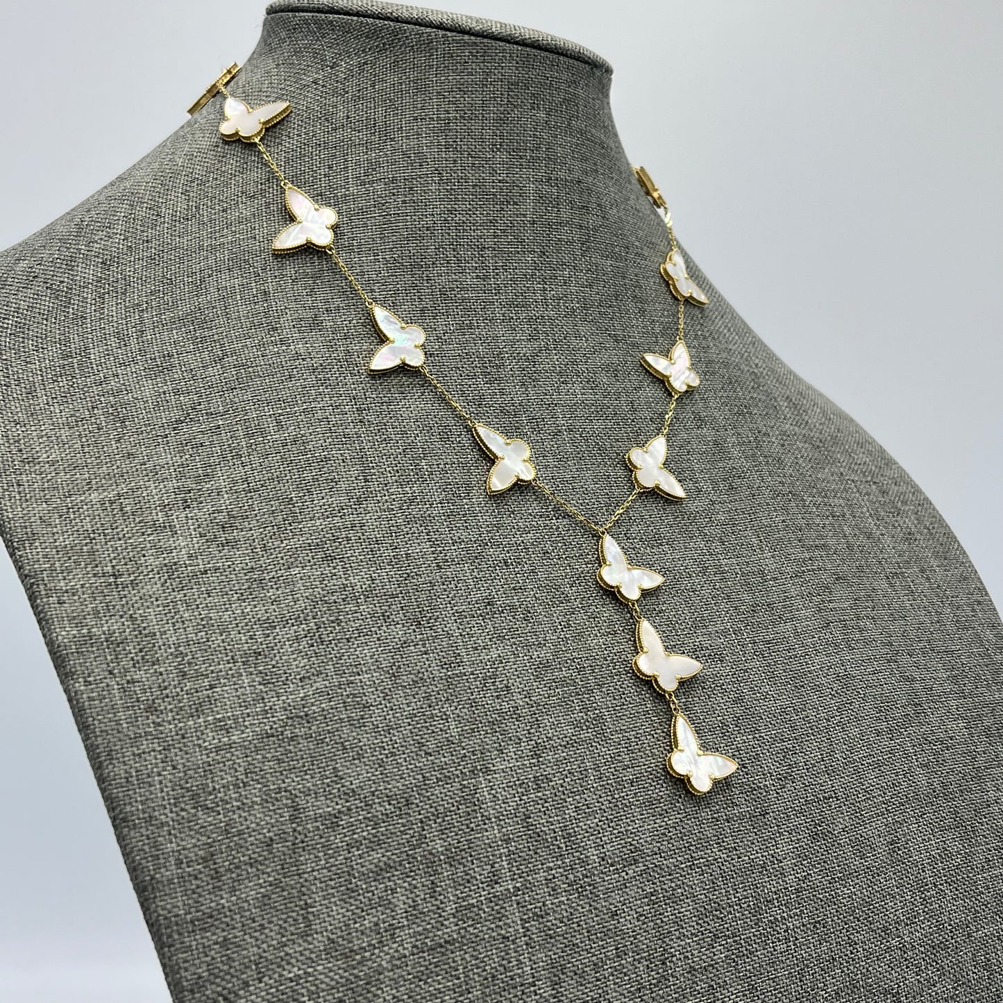 14K đŚButterflyđŚ Necklace Yellow Gold \\18 â\\