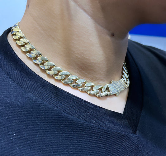 14K Hollow đźđč ITTALLO Choker (11 MM \\ 16â