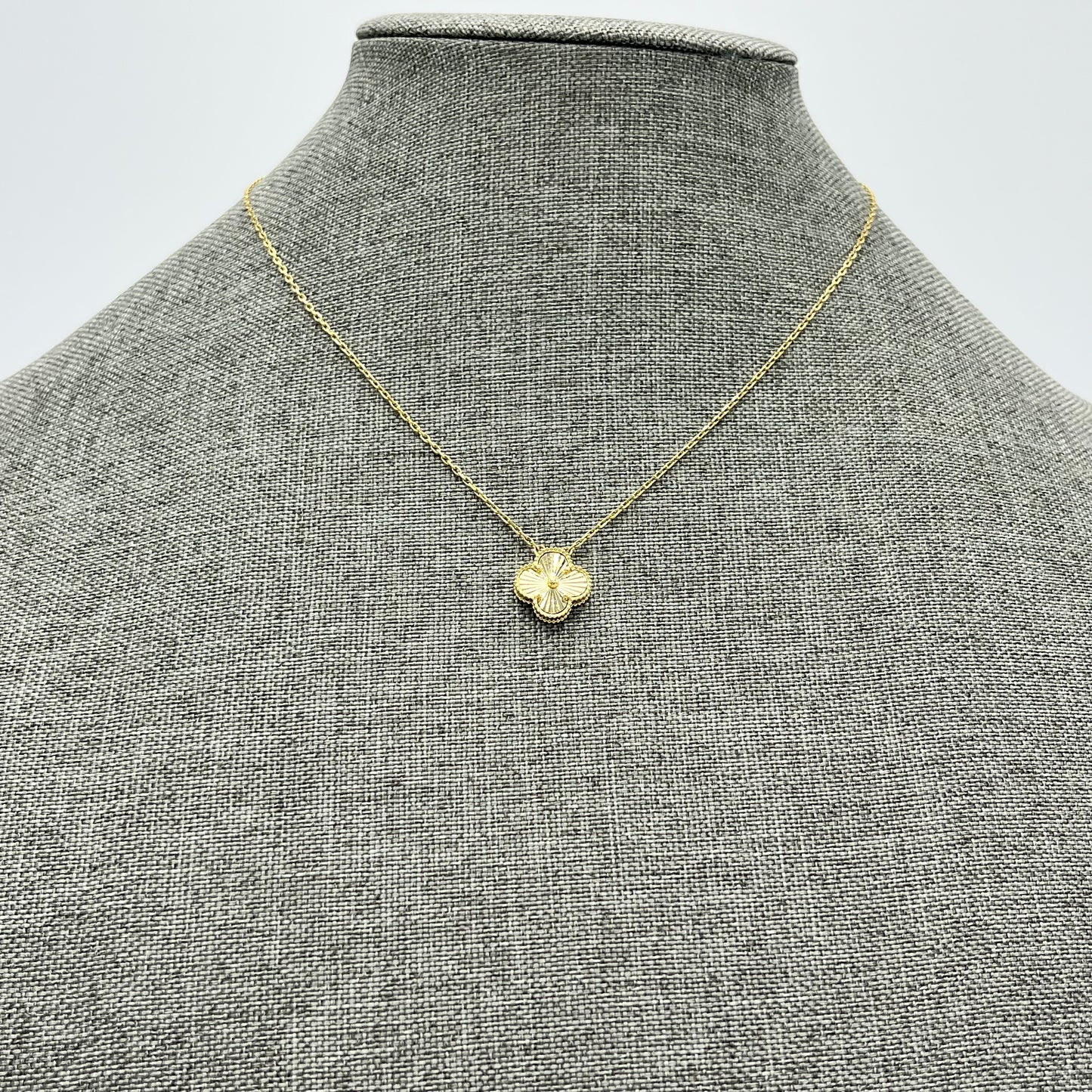 14K Exotic Necklace Yellow Gold \\18”\\