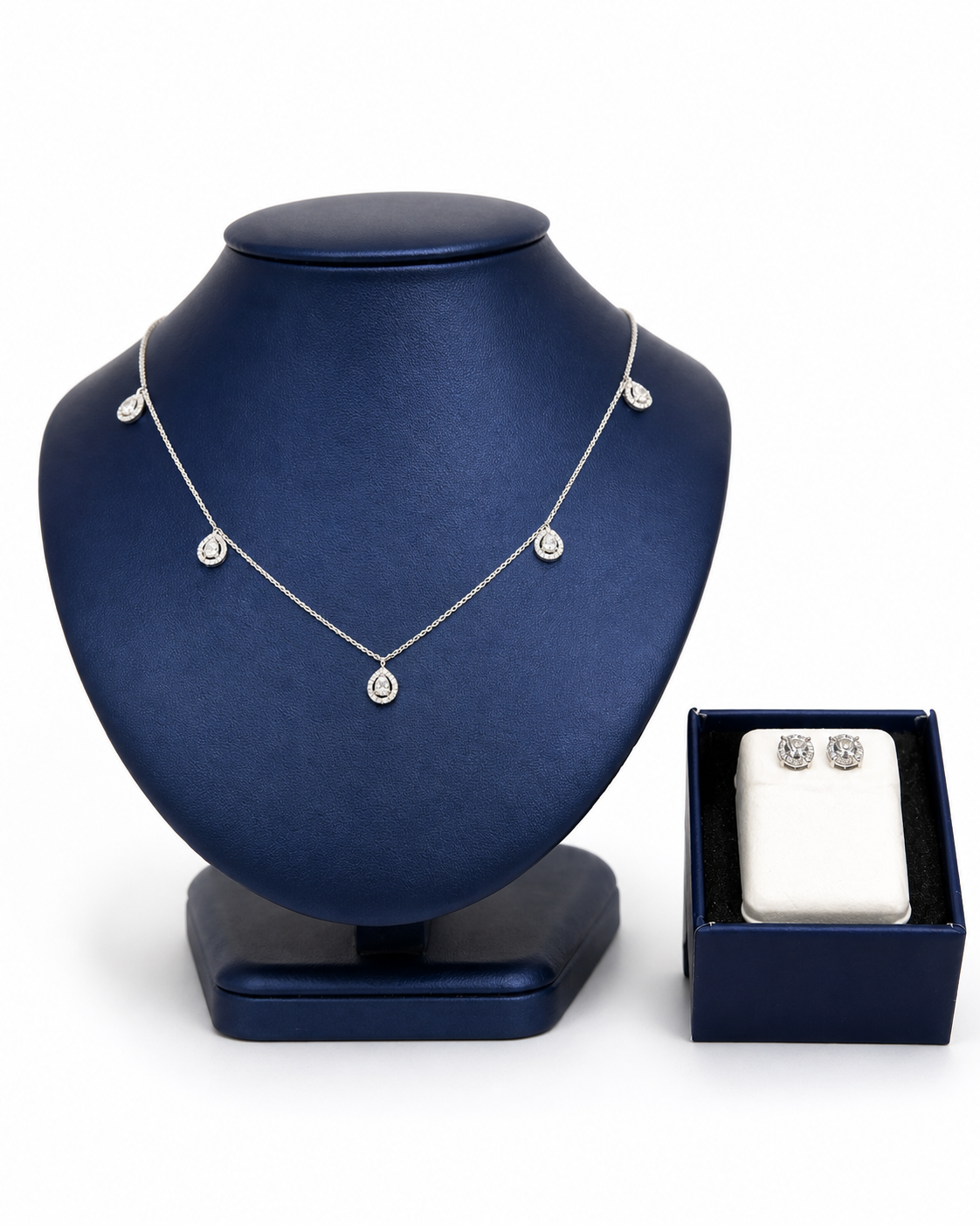 women's diamond set