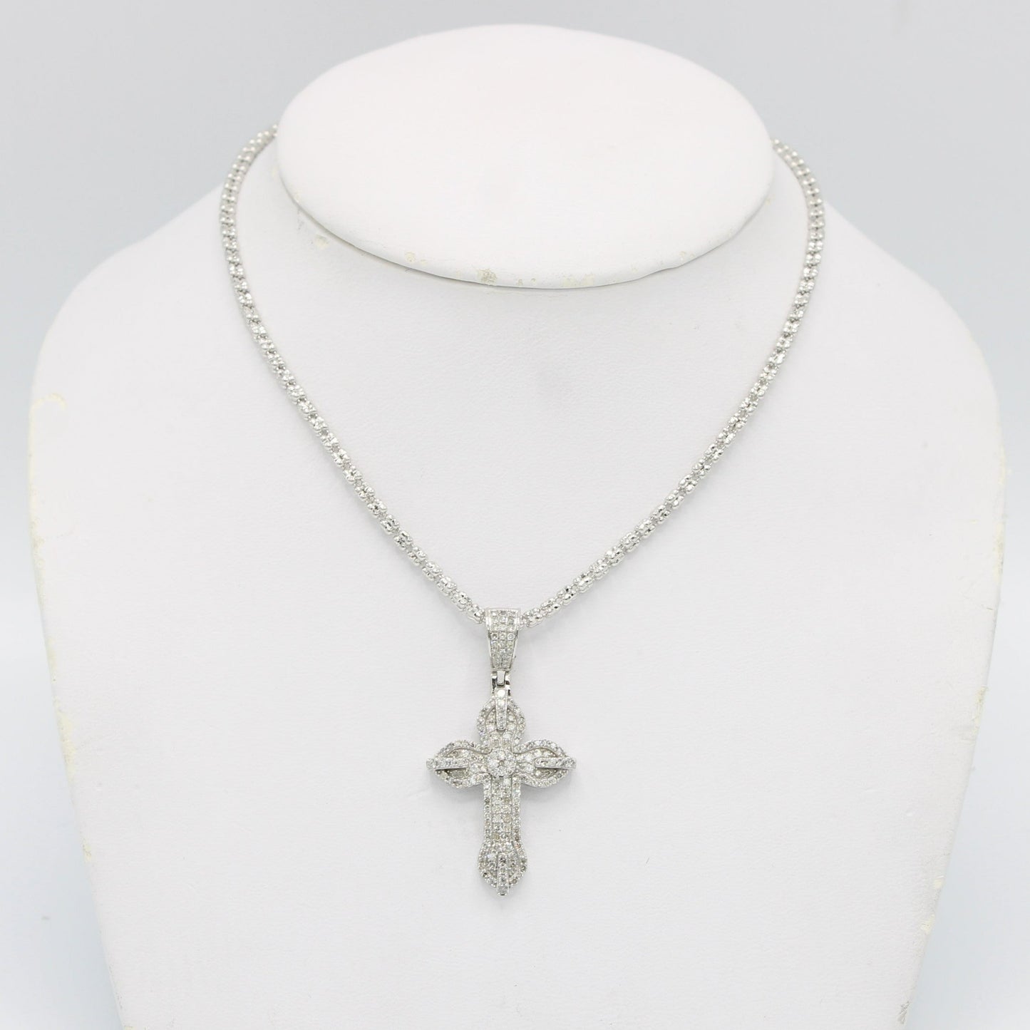 14K VS Diamond Cross Pendant With Ice Chain White Gold