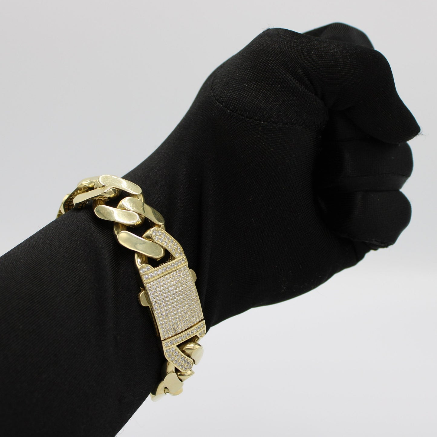 14K Hollow Ittallo Bracelet Cz Lock  \\ 16.8 mm \\