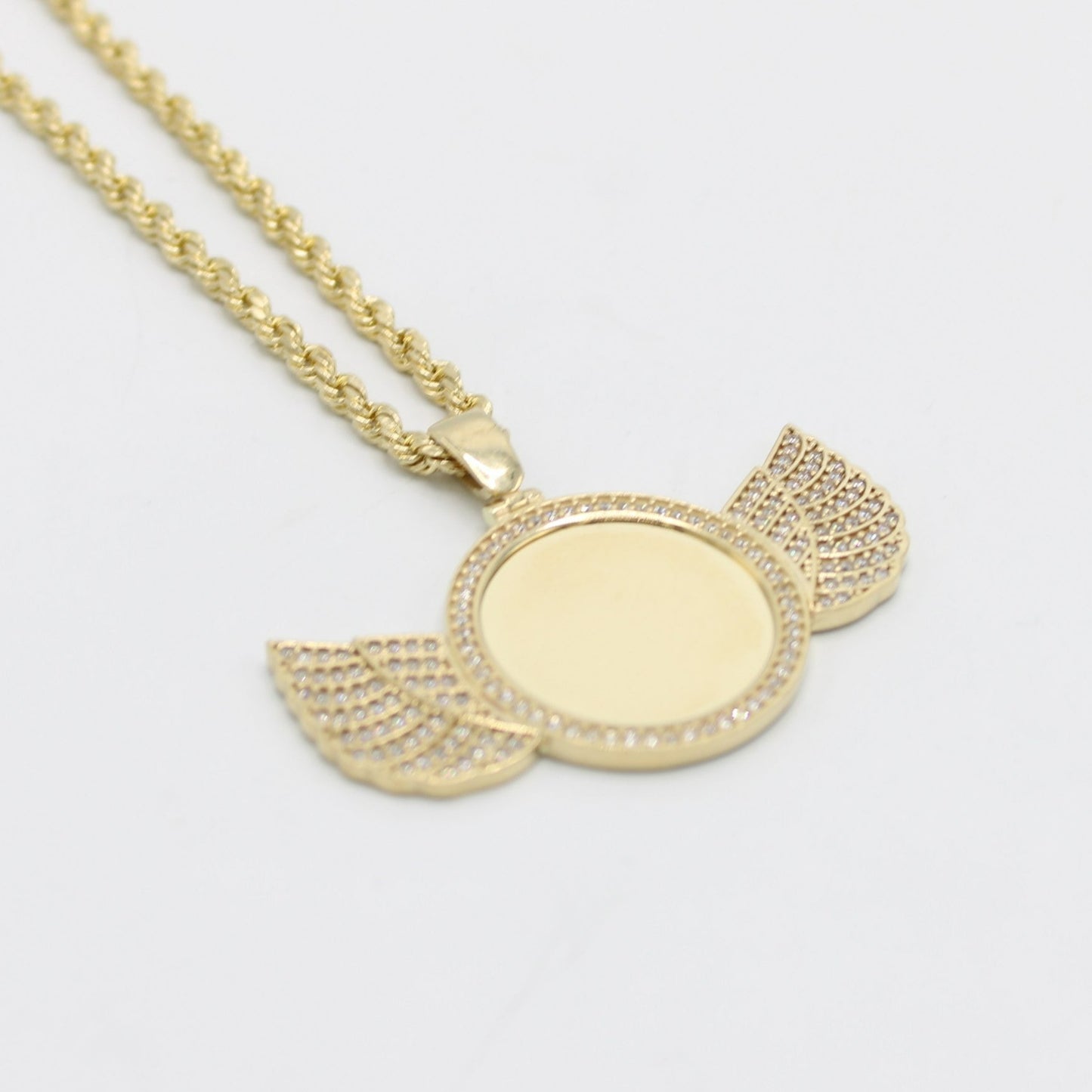 14K Angel Wings Picture Pendant z Stones with Rope Chain Yellow Gold