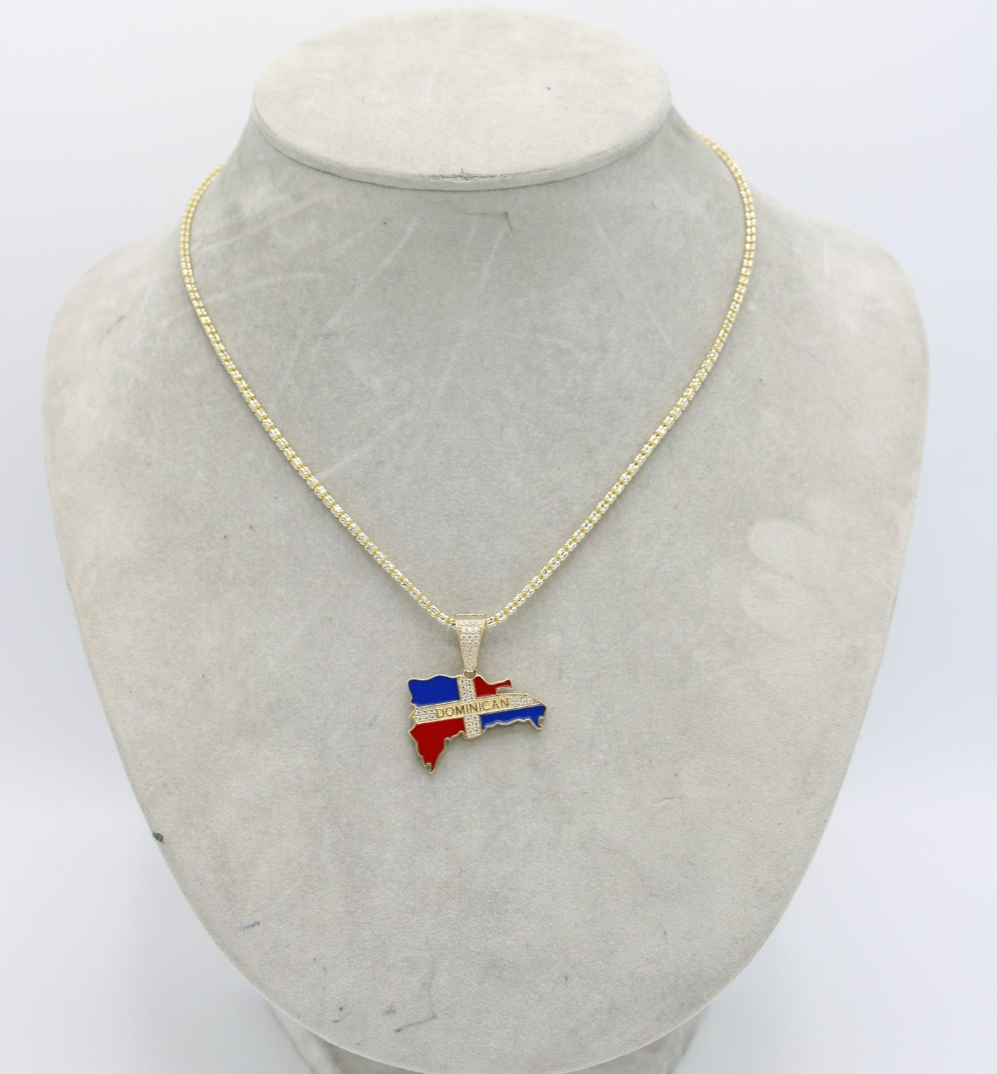 14K Dominican Map Pendant with Ice Chain Yellow Gold