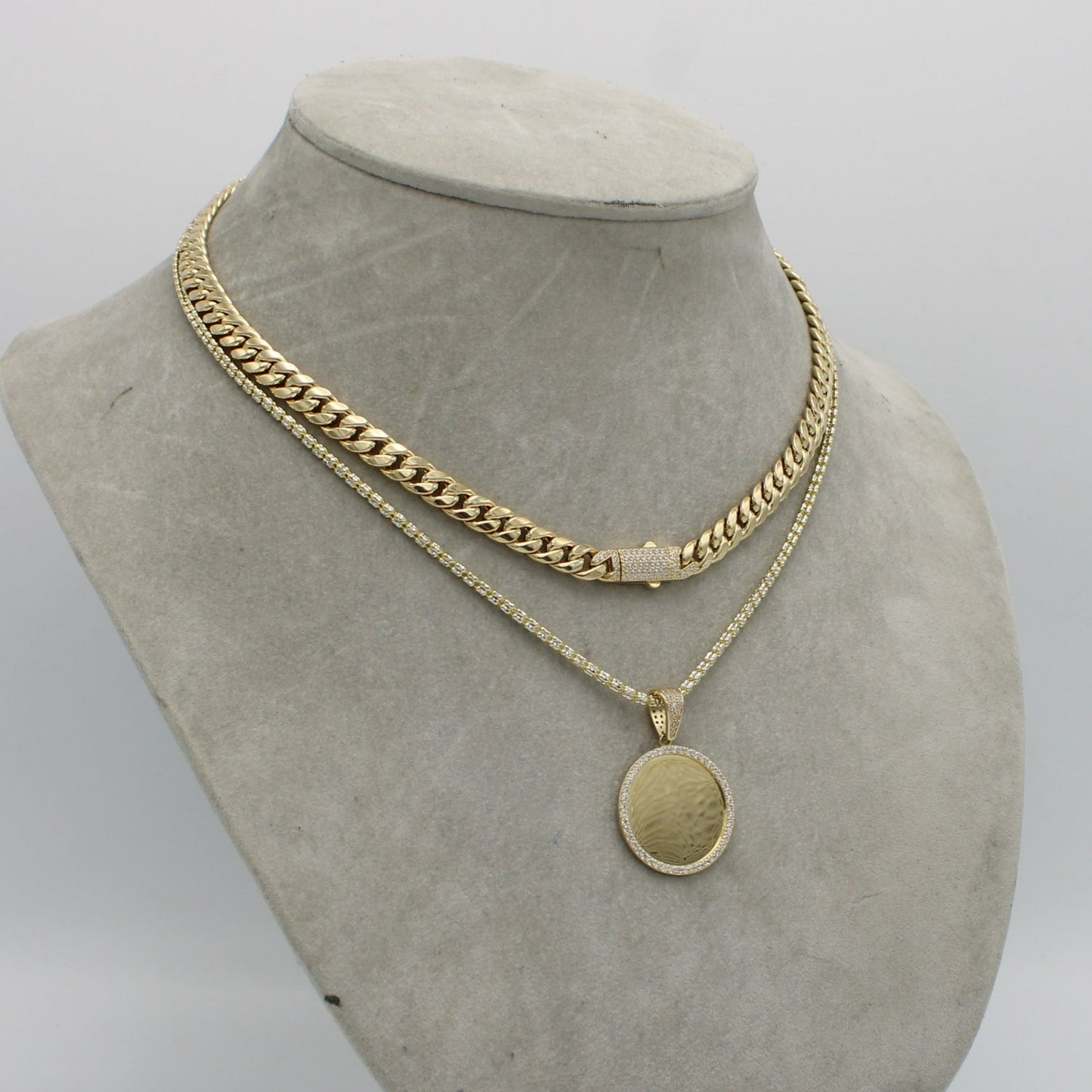 14K Set Choker (18") With Ice Chain (20") With Picture Pendant Cz Stones Yellow Gold