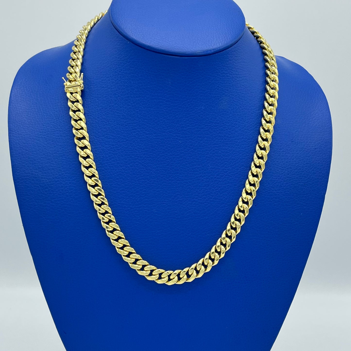 14K Miami Hollow Cuban Chain \\ 9.4 mm - 22” \\